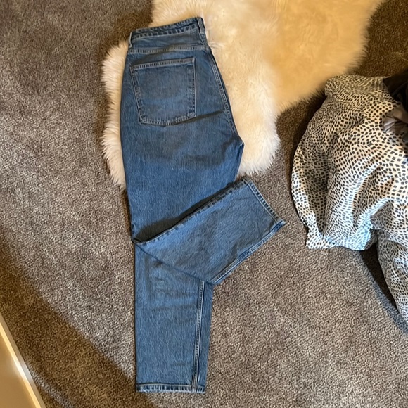Zara Mon Fit Comfort Jean - Picture 3 of 3
